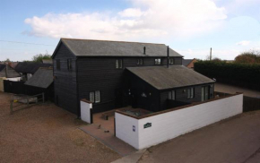 The Cart Lodge at Lee Wick Farm Cottages & Glamping